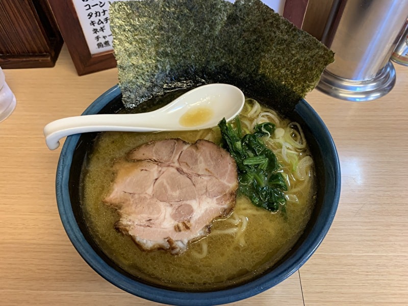 醤丸（じゃんまる）のラーメン