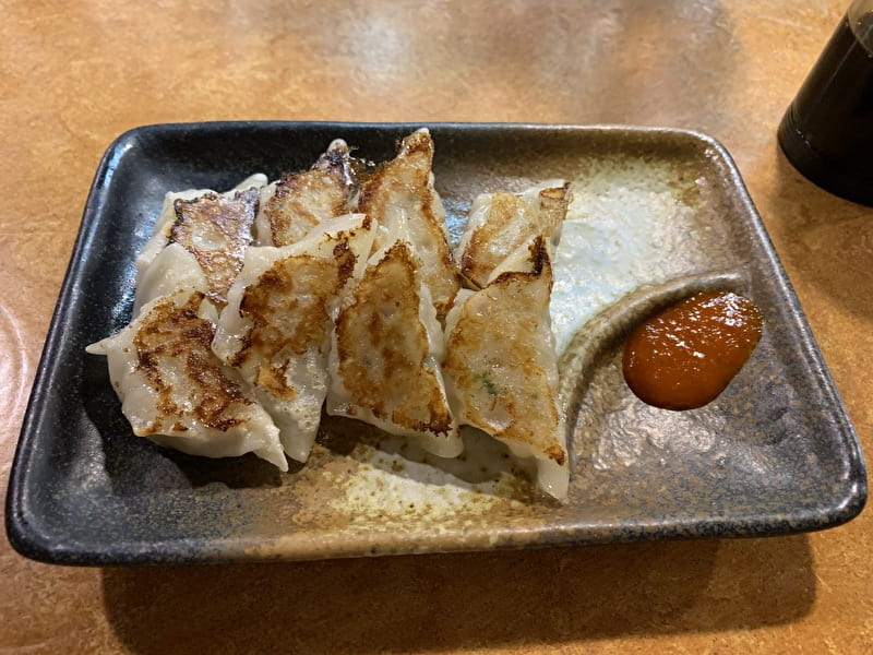 【わ蔵】中目黒で博多とんこつラーメンが食べれるのはここだけ!ひとくち餃子も!【中目黒 らーめん】