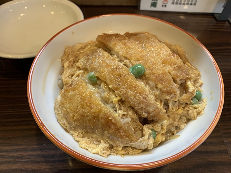 【朝松庵】カレー南蛮・カレー丼が発祥のお店！そば屋のカツ丼って何で美味いのっ！【中目黒 そば】