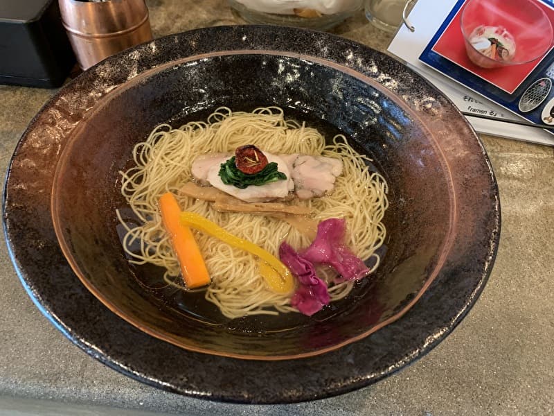 ramen る　中目黒　ラーメン