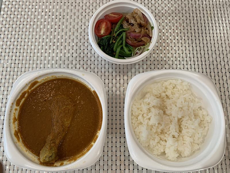 香食楽(kakura かくら)　テイクアウト　チキンカレー