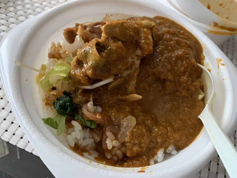 香食楽(kakura かくら)　テイクアウト　カレーごちゃ混ぜ