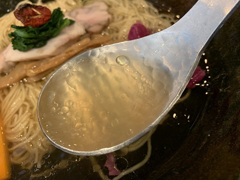 ramen る　中目黒　ラーメン　スープ