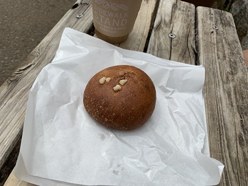 SIDEWALK STAND 中目黒　カフェ　クリームパン　祐天寺