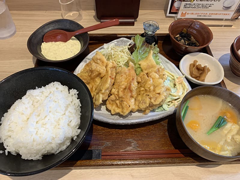 中目黒　三かみ　チキン南蛮定食