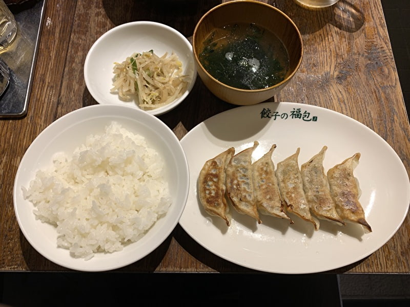 餃子の福包　中目黒　餃子ランチ500円