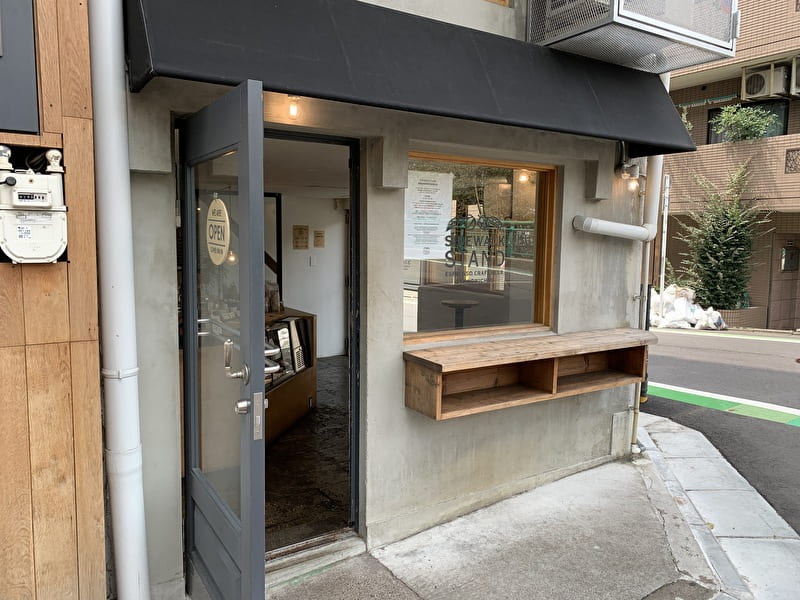 SIDEWALK STAND 中目黒　カフェ　外観