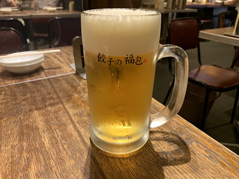 餃子の福包　中目黒　生ビール500円