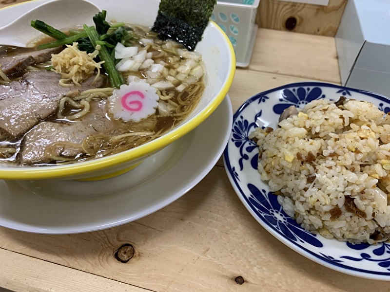 中目黒　もつ焼き　はじめ　ラーメン