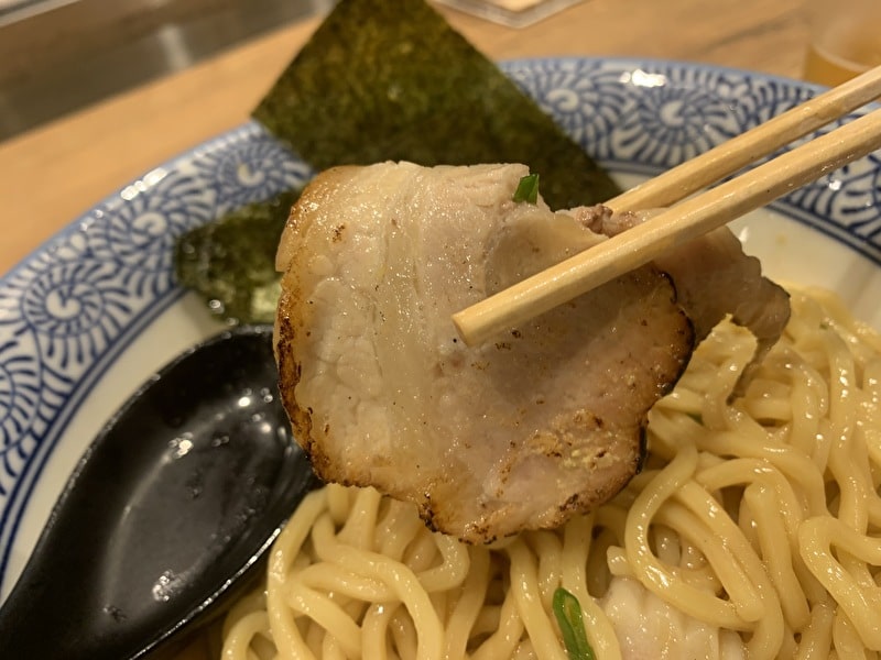 東京まぜそば　祐天寺　開店　チャーシュー