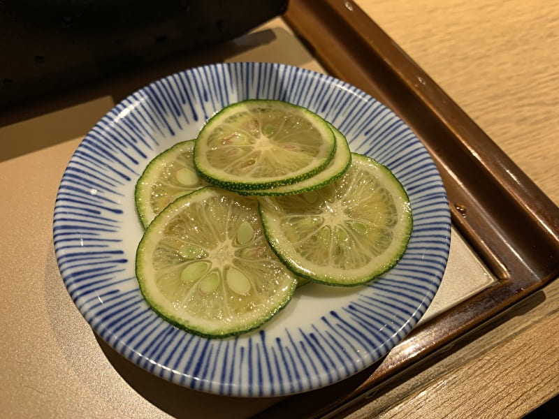 空庵 中目黒 蕎麦 すだちを先に出す