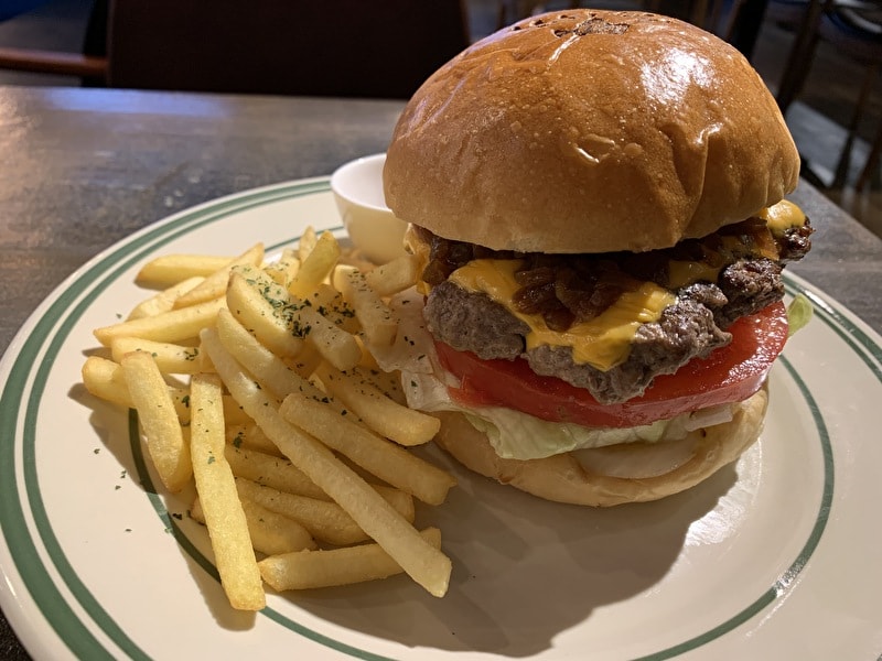 kingscafe キングスカフェ 中目黒 チーズバーガー