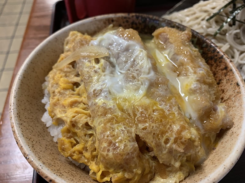 朝日屋 中目黒(青葉台) かつ丼セット